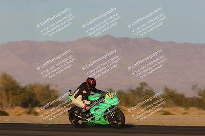 media/Dec-16-2023-CVMA (Sat) [[bb38a358a2]]/Race 13 Amateur Supersport Middleweight/